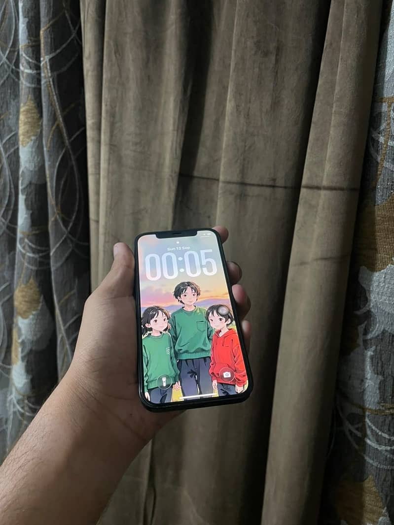 Apple iPhone 12 1