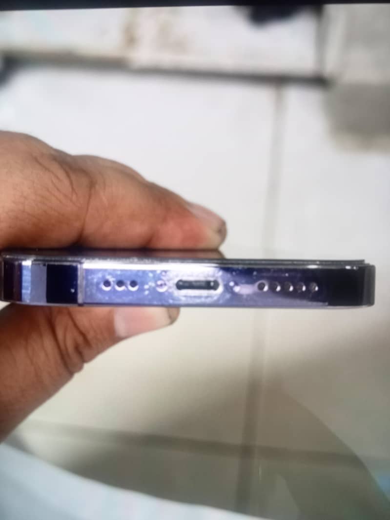 Apple iPhone 14 Pro 3