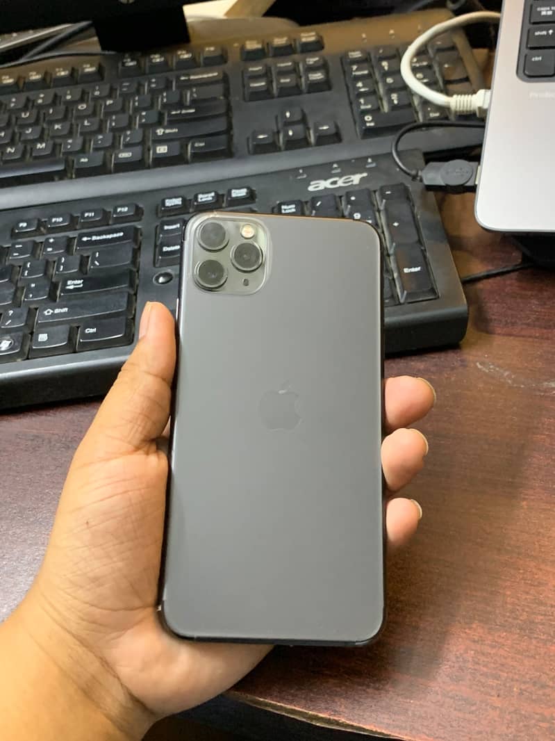 Apple iPhone 11 Pro Max 1