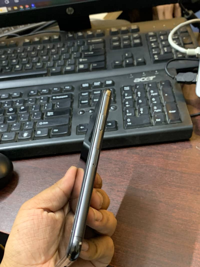 Apple iPhone 11 Pro Max 3