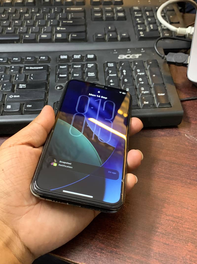 Apple iPhone 11 Pro Max 6