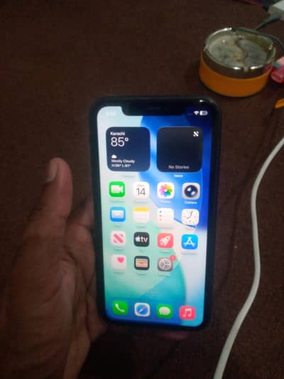 Apple iPhone 11