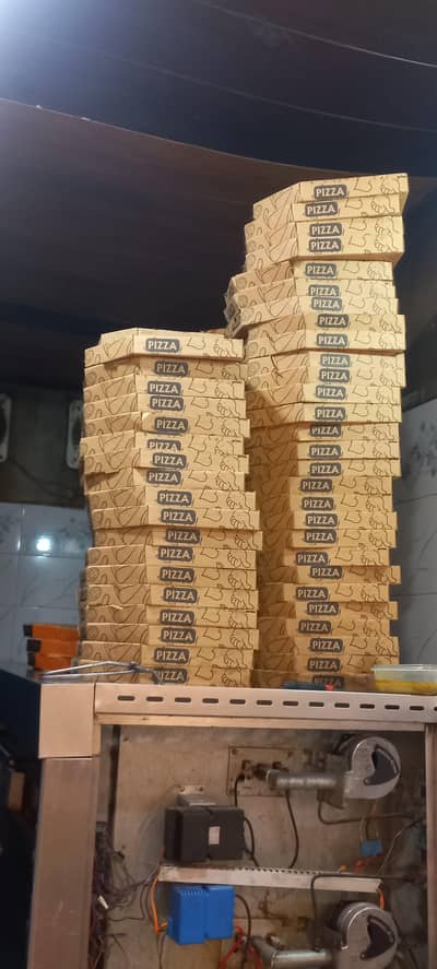 Pizza boxes