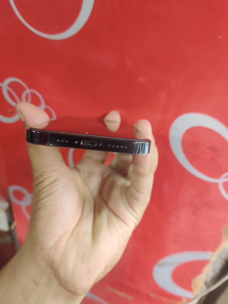 Apple iPhone 12 Pro 4