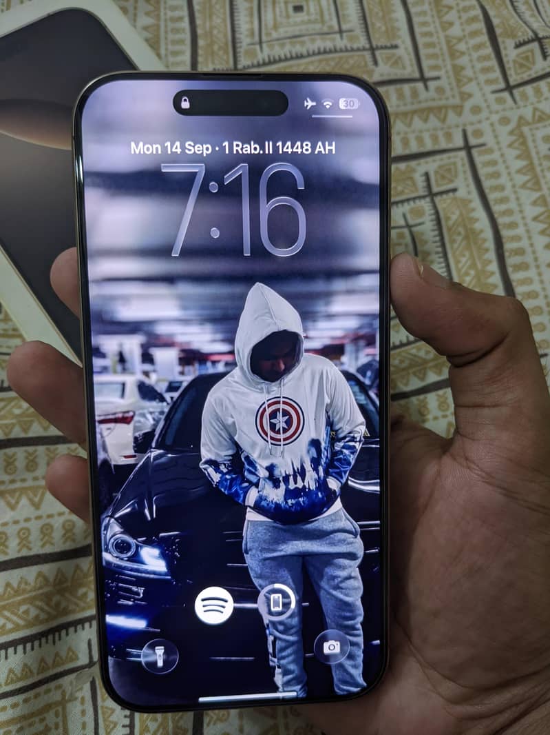 Apple iPhone 16 Pro Max 5