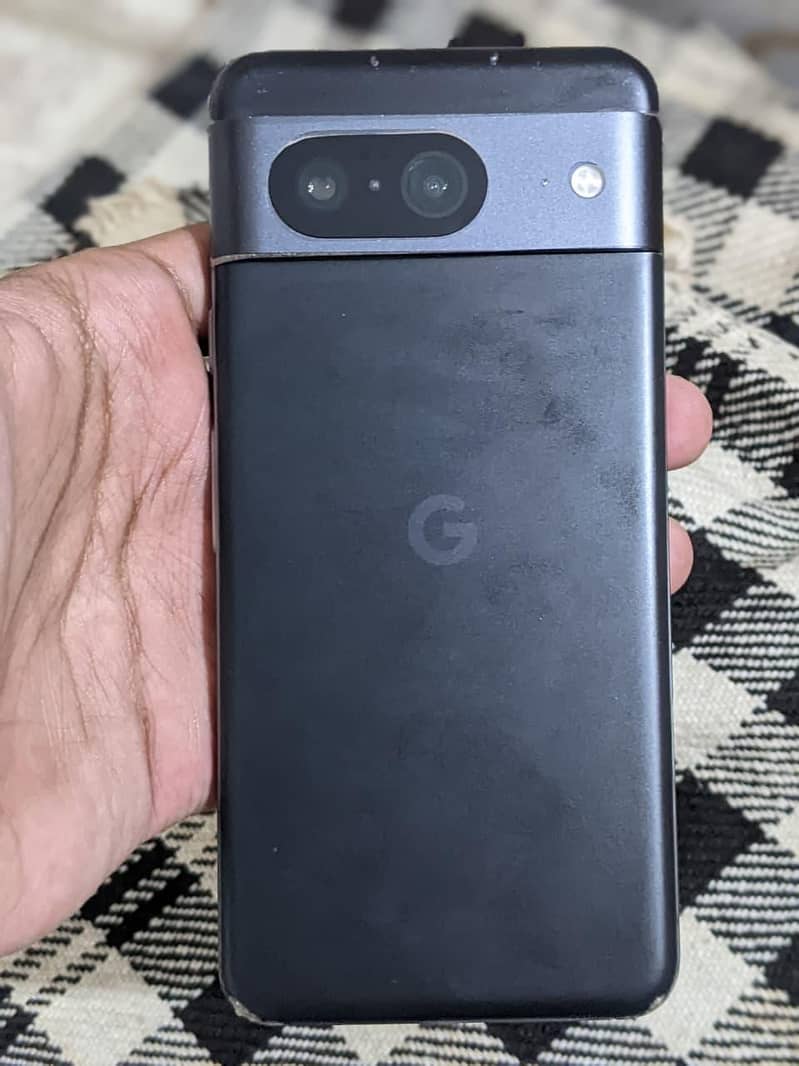 Google Pixel 8 1