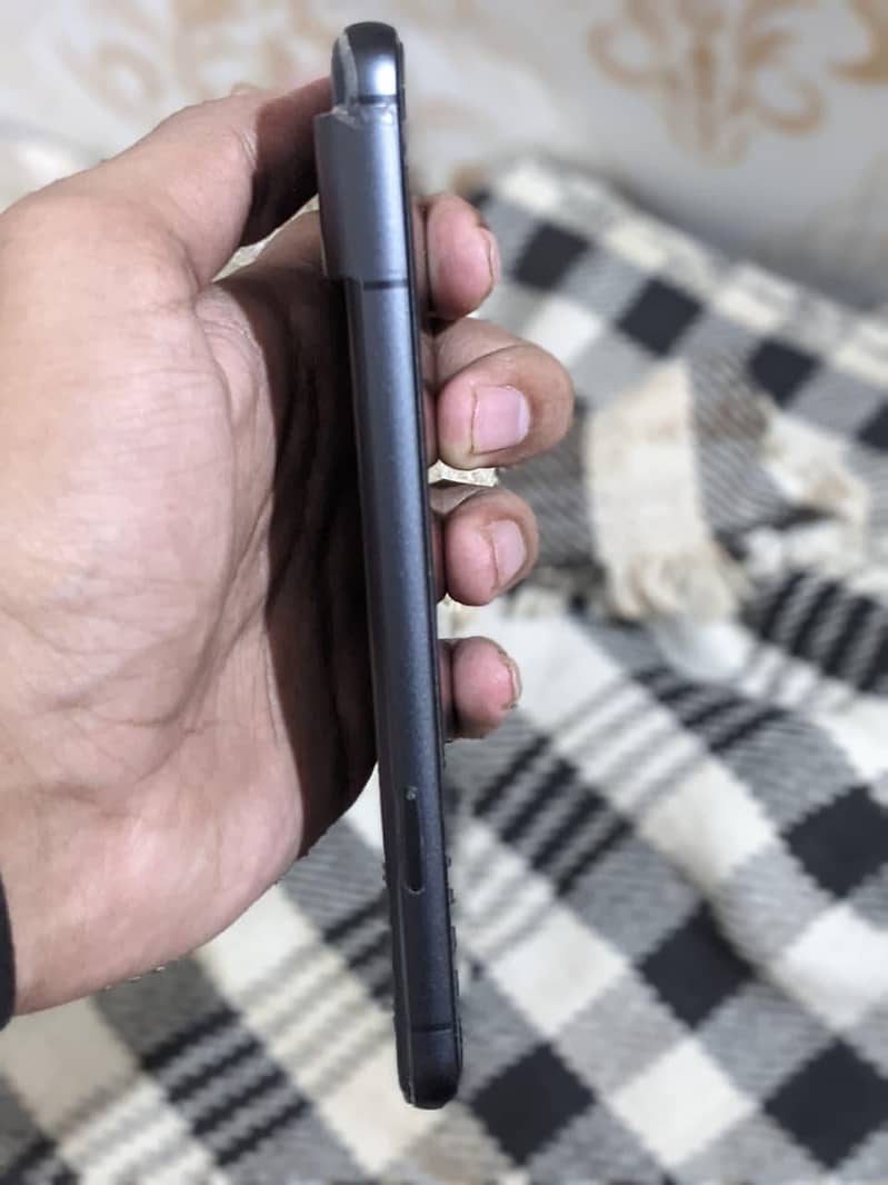 Google Pixel 8 3