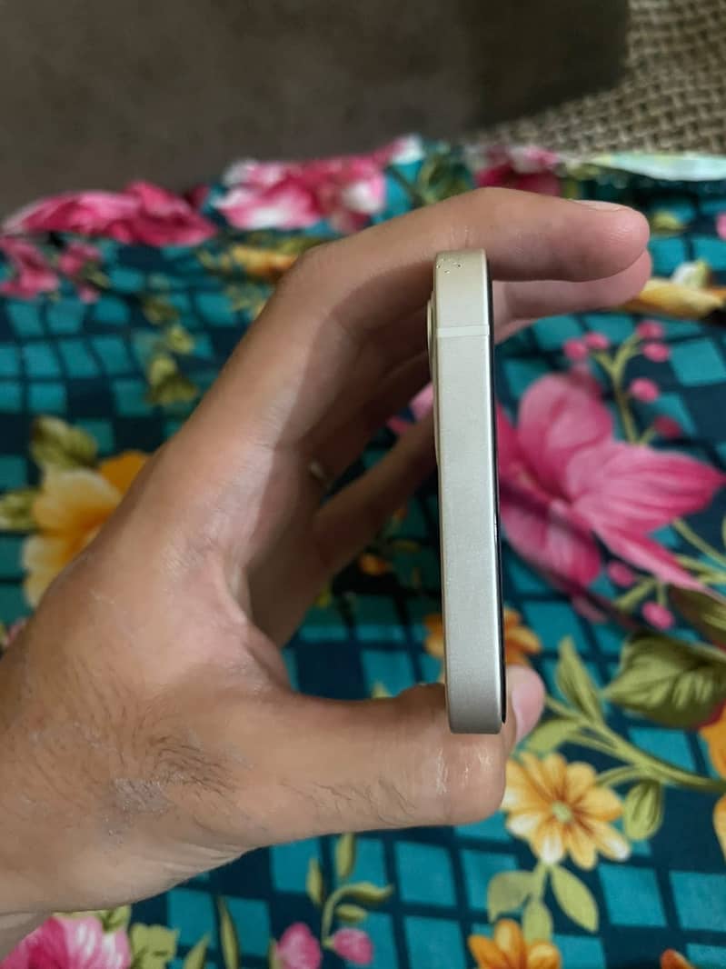 Apple iPhone 12 1