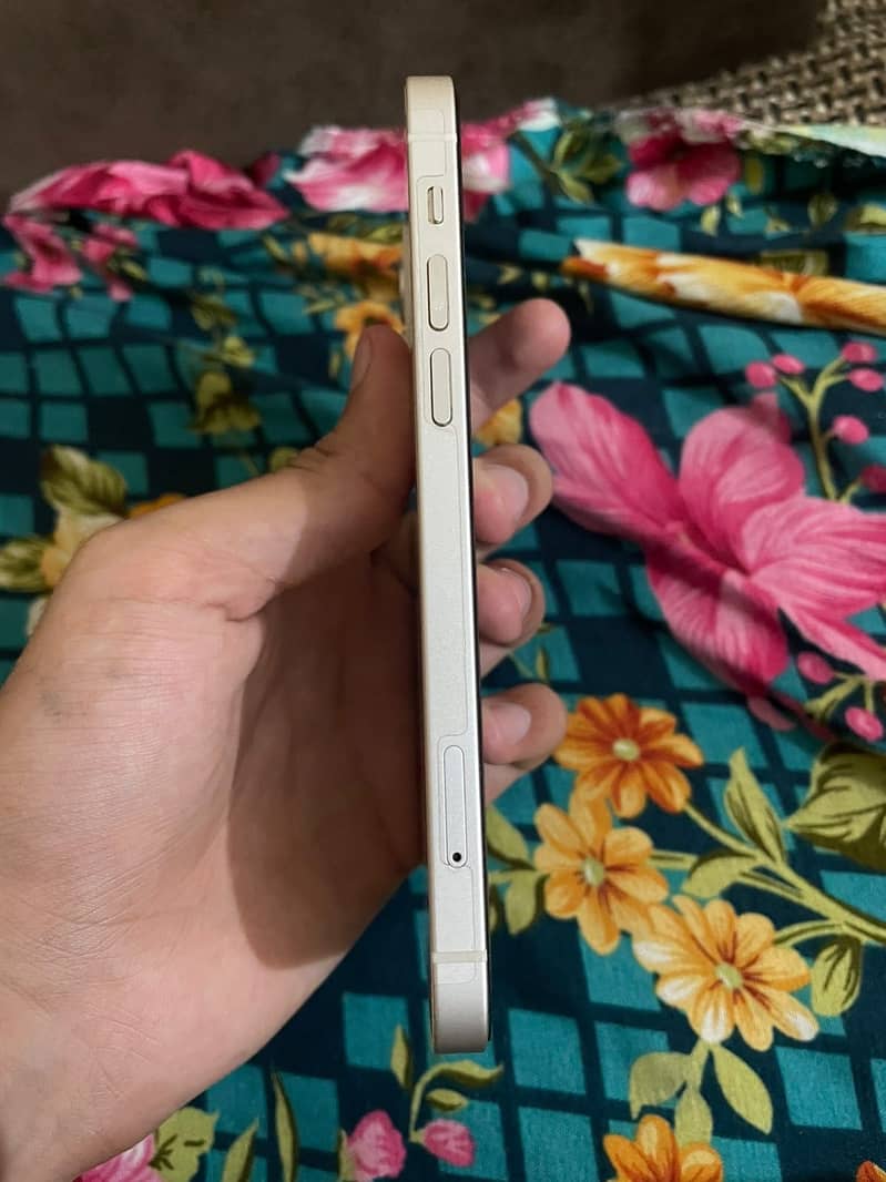 Apple iPhone 12 3