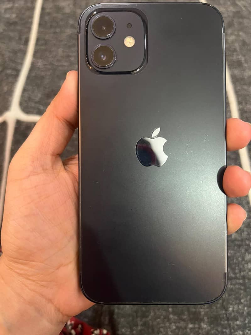 Apple iPhone 12 2