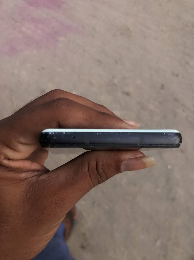 Google Pixel 6a 5