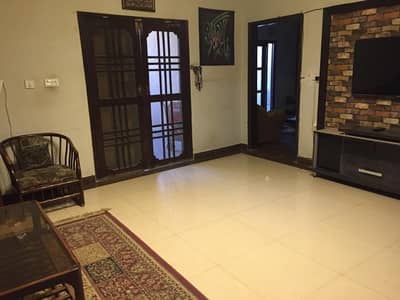 North Nazimabad Block D 3 Bed DD SUB LEASED DONE Unit For Sale Ground Floor Separate Entrance