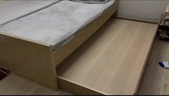 Single beds 3