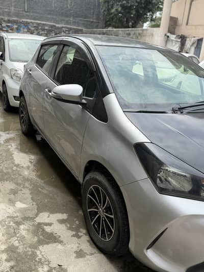 Toyota Vitz 2014