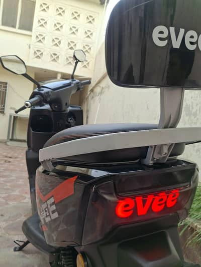 evee Gen z 2026 model Scooty urgent for salec call n 03226338725