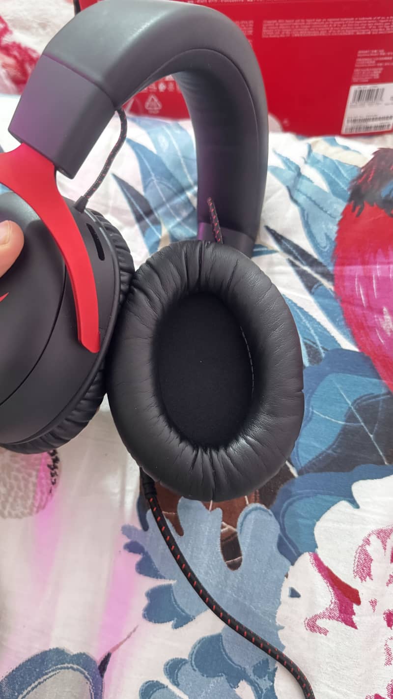 HyperX cloud 3 just like new 1