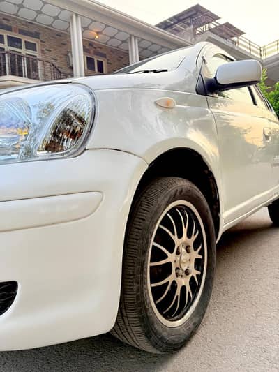 Toyota Vitz 2004