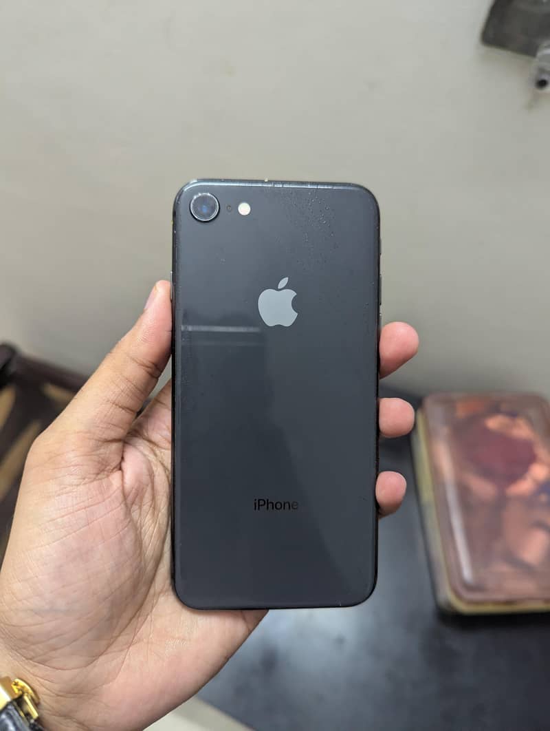 Apple iPhone 8 4