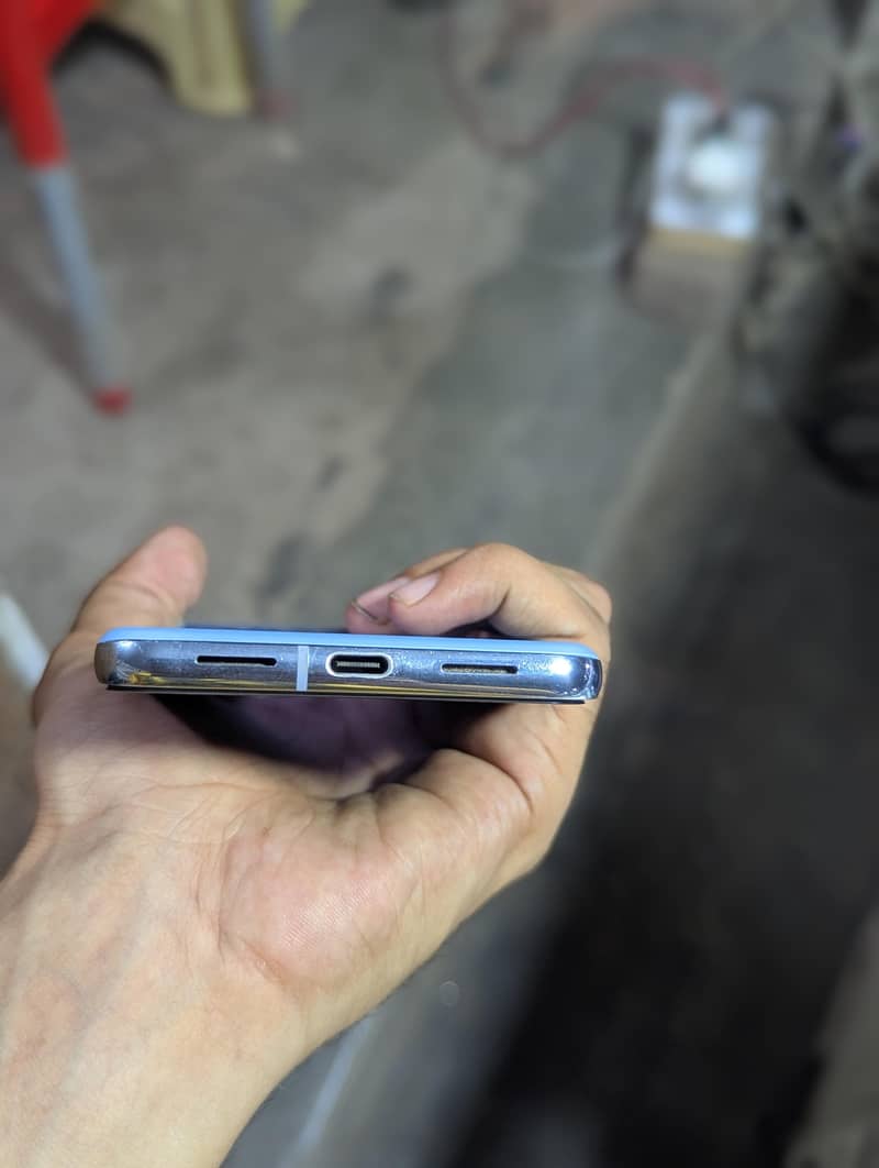 Google Pixel 8 Pro 2