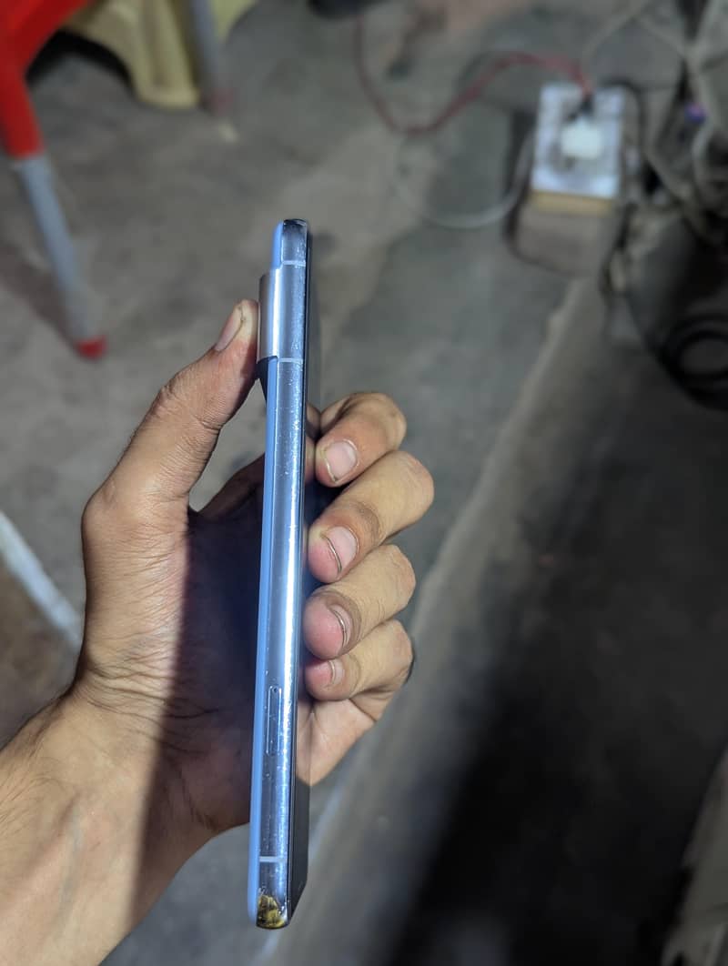 Google Pixel 8 Pro 4