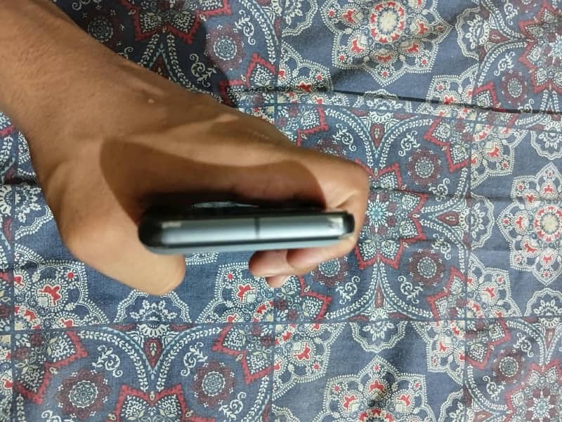 Google Pixel 8 2