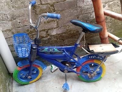 bicycle for kids for kids in good condition