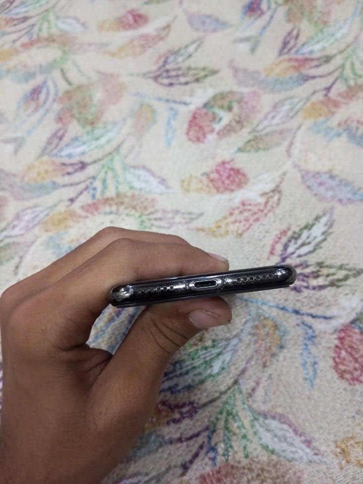 Apple iPhone X 7