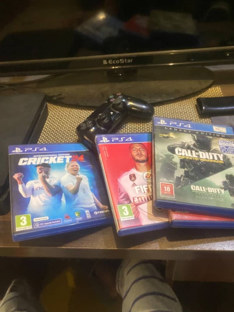 Ps4 slim 2