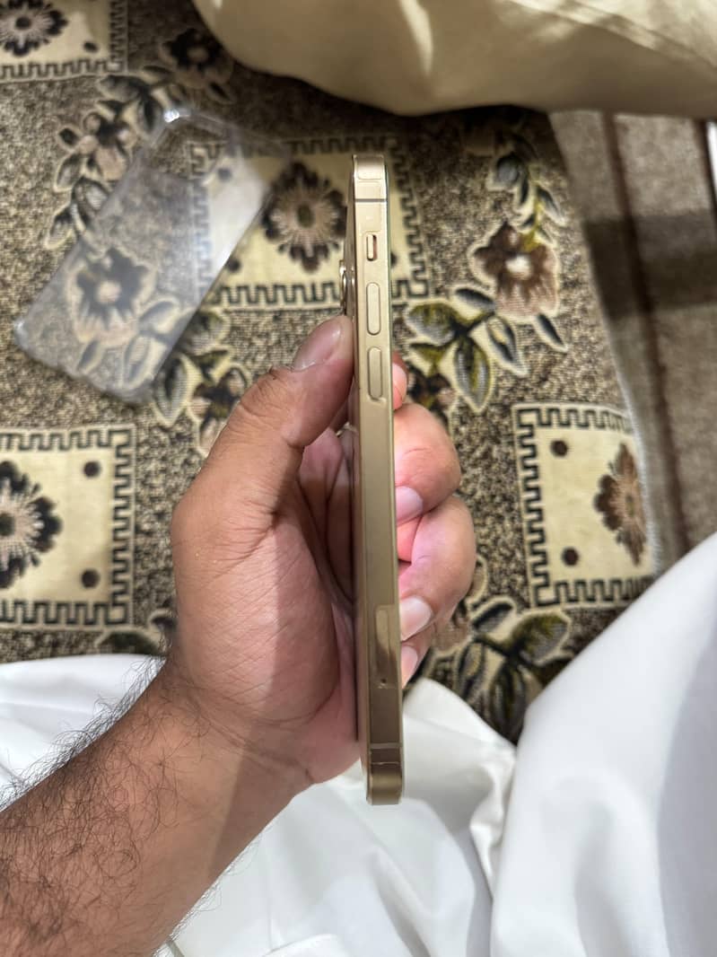 Apple iPhone 12 Pro 1