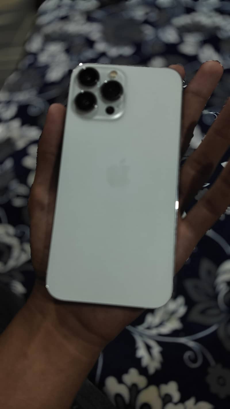 Apple iPhone 13 Pro Max 7