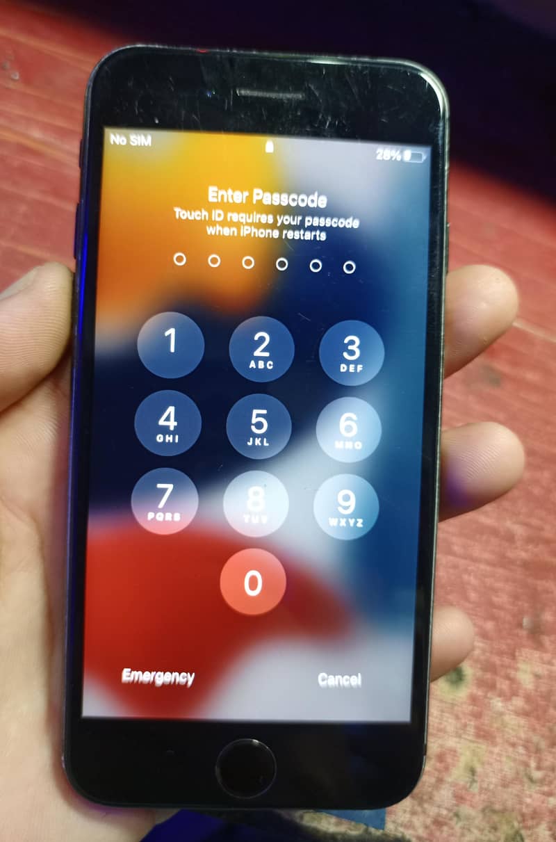 Apple iPhone 7 0