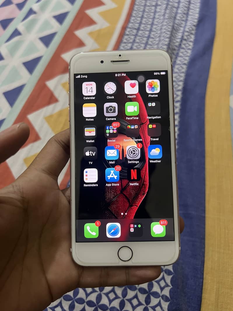 Apple iPhone 7 Plus 3