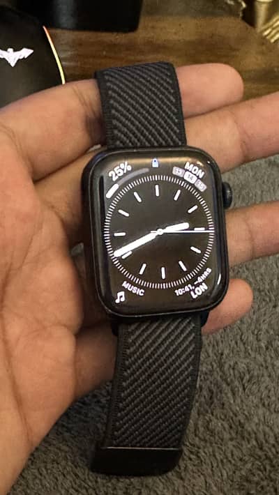 Apple Watch Series 8