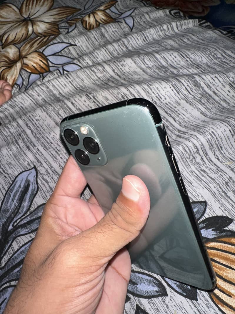 Apple iPhone 11 Pro 0