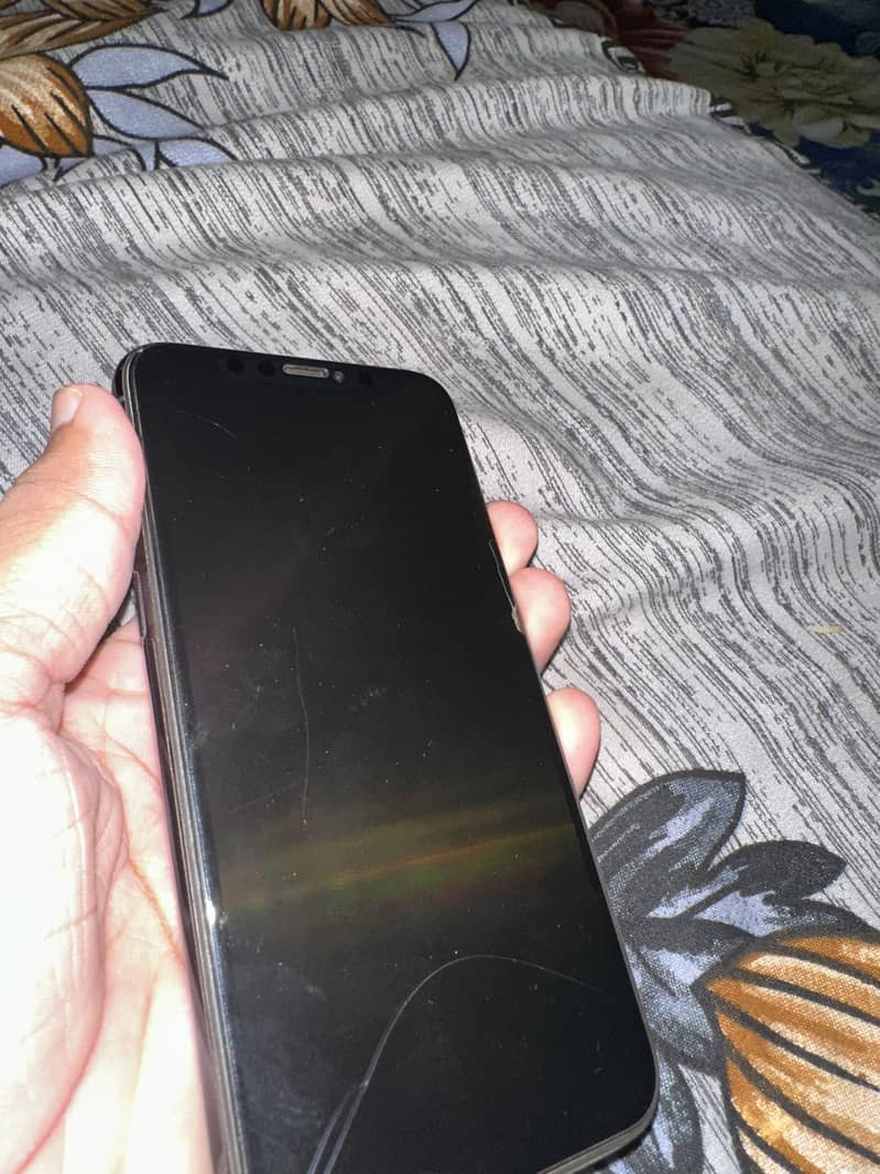 Apple iPhone 11 Pro 2