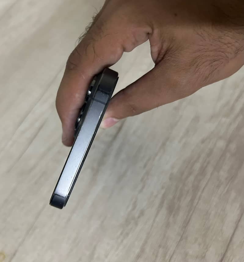 Apple iPhone 13 Pro Max 3