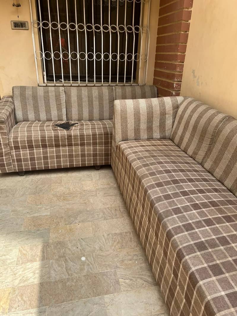 L shape sofa 0