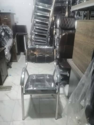 Pizza Hutt ka pora Saman for sale ha