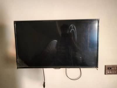 samsung led tv for sale. 32 inches.