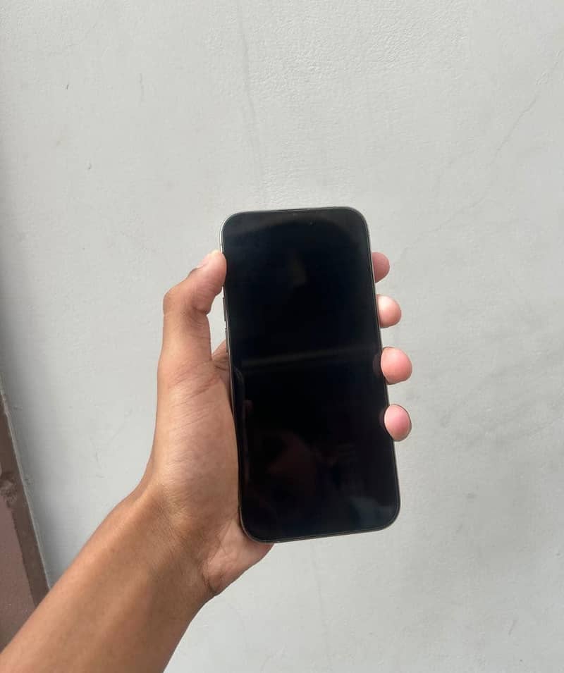 Apple iphone 15 pro 1