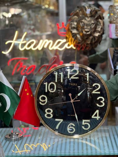 Wall clocks/wall clock in metal