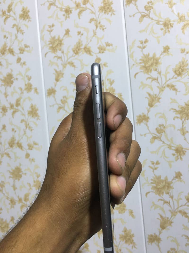 Apple iPhone 6 3