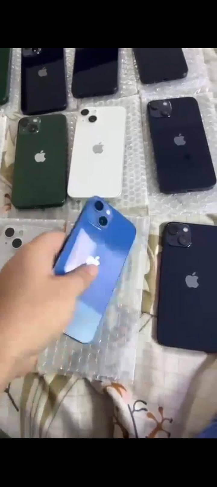 Apple iPhone 13 2