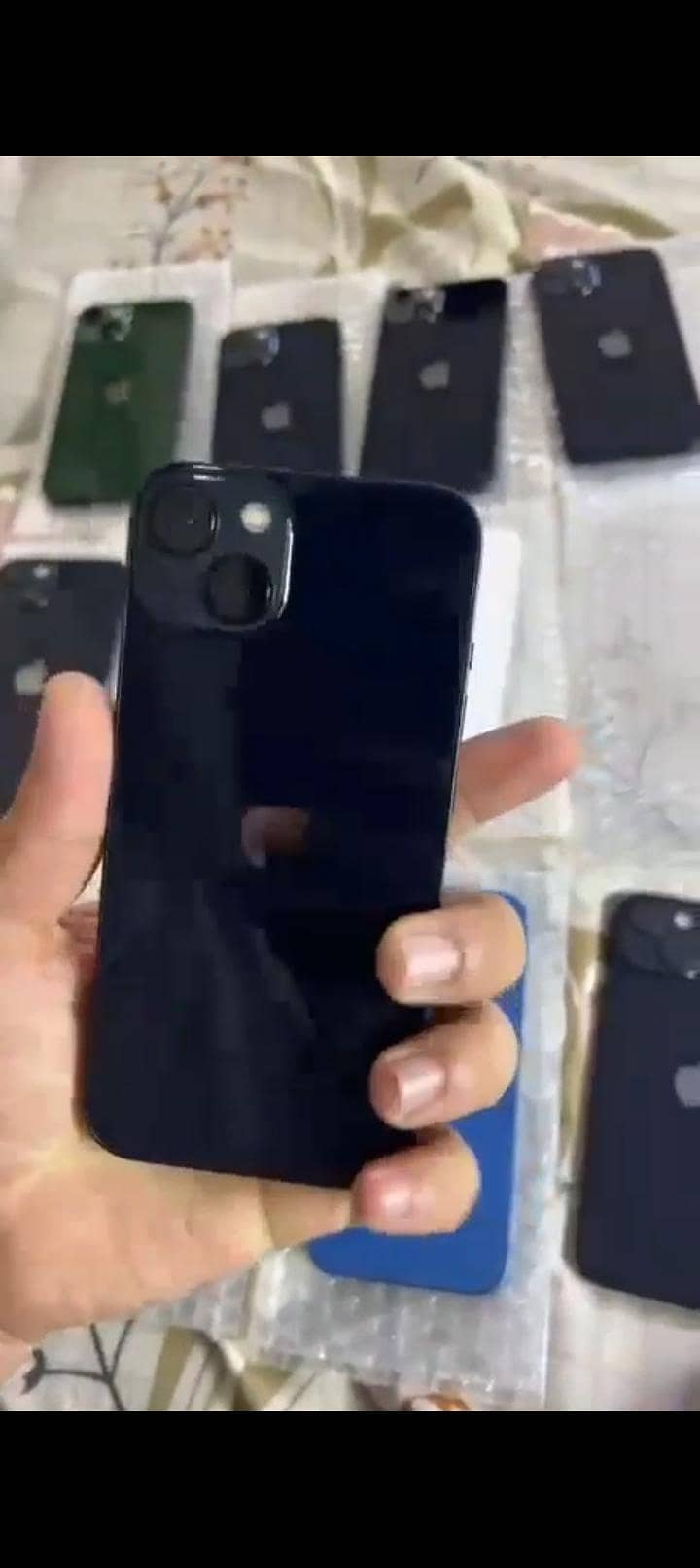Apple iPhone 13 3