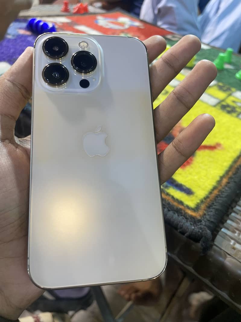 Apple iPhone 13 Pro 3