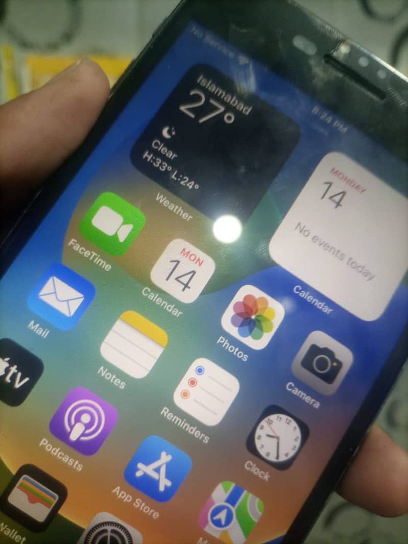Apple iPhone 8 Plus 0