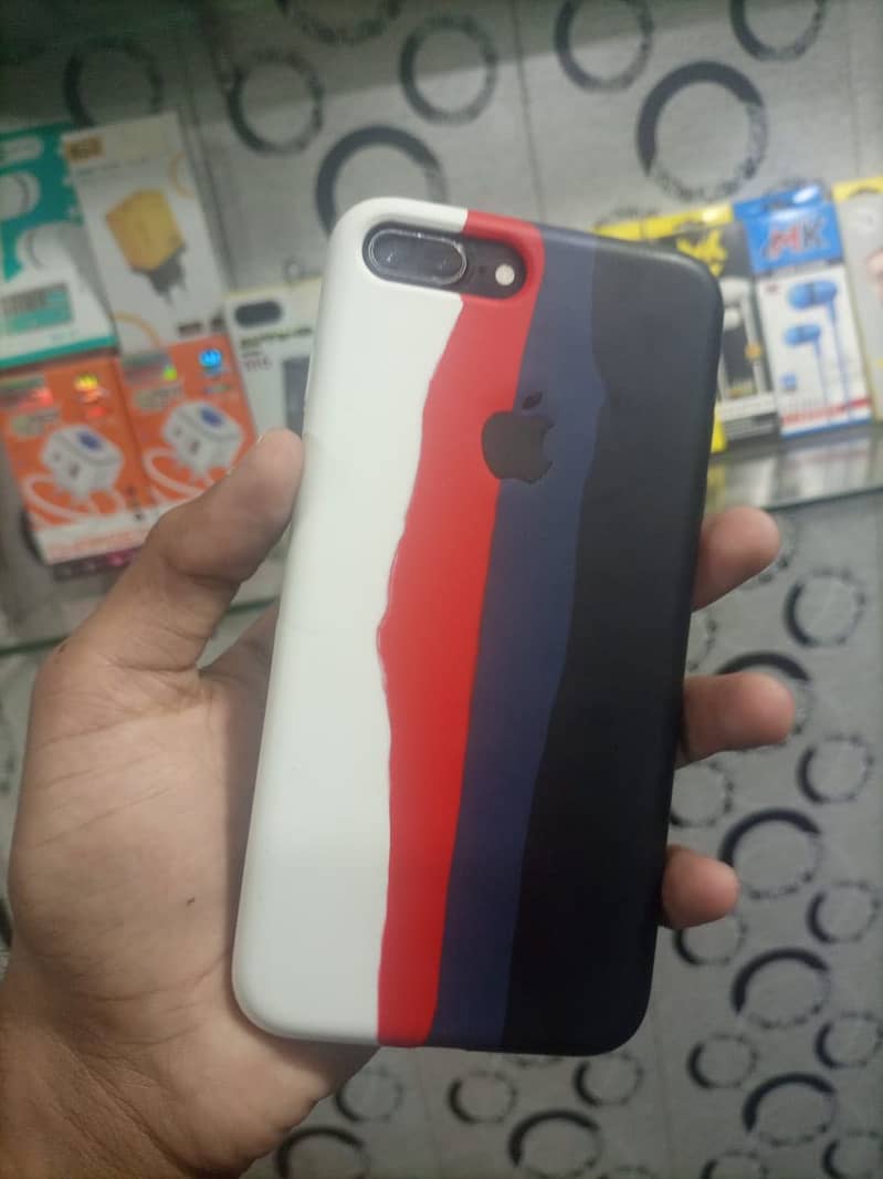Apple iPhone 8 Plus 2