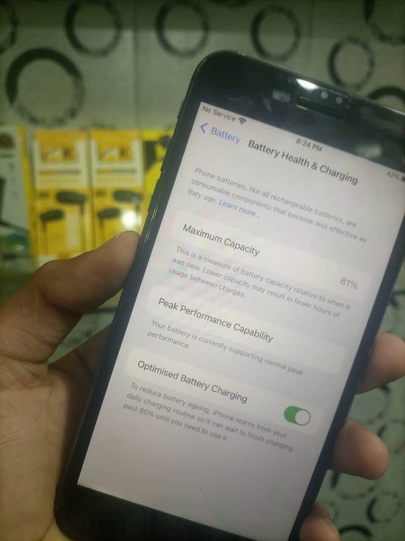 Apple iPhone 8 Plus 4