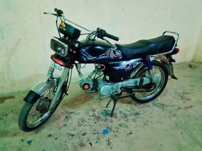 Union star 70 bike in good condition 2015 model only biometric ava