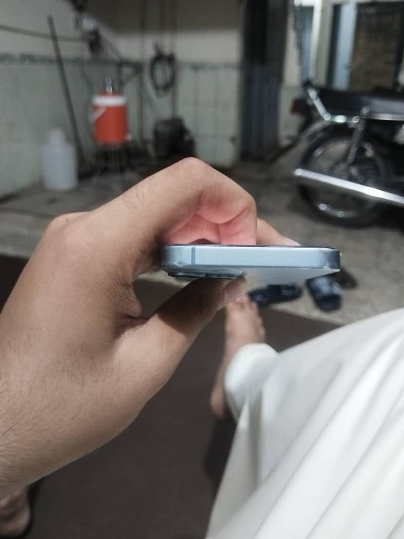 Apple iPhone 14 0
